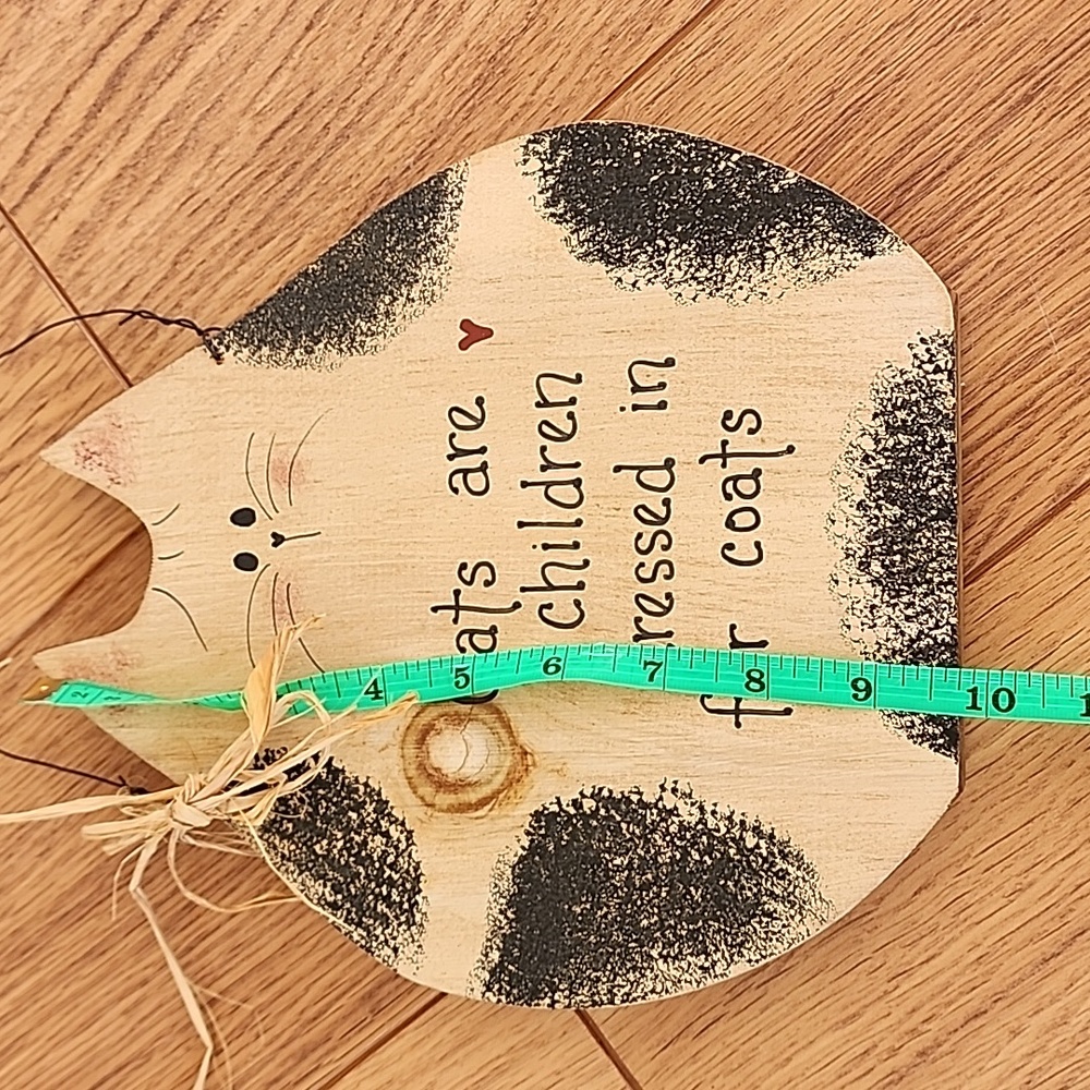 Wooden hanging cat sign - cats are children dressed in fur coats - Picture 6 of 8